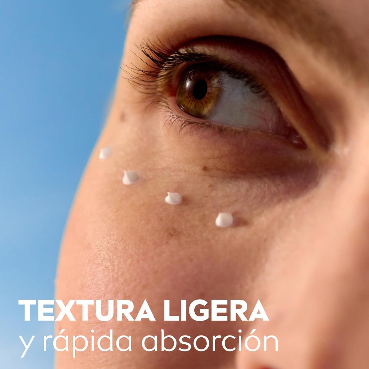 NIVEA Luminous630 - Contorno De Ojos - Crema Antimanchas - Con Ácido Hialurónico, Thiamidol Y Cafeína - Antiedad - Crema Antiarrugas - Reduce Hinchazón Y Ojeras - Todo Tipo De Pieles - 15 Ml